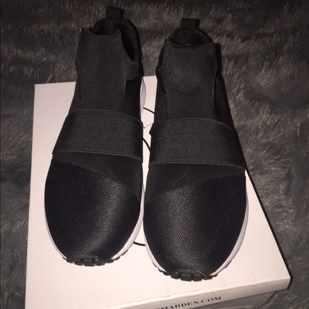 Steve Madden sneakers